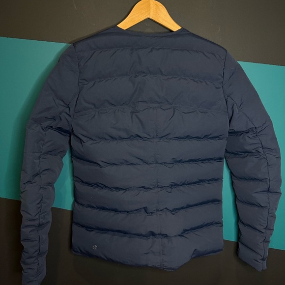 Lululemon Just Enough Puff Jacket
Inkwell size 4 - Picture 7 of 16
